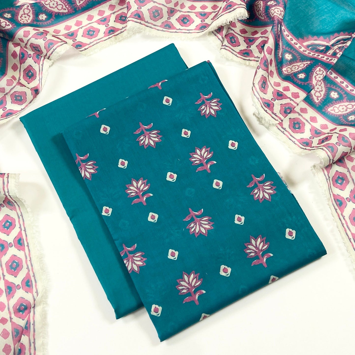 Nishat Digital Printed Lawn 3PC