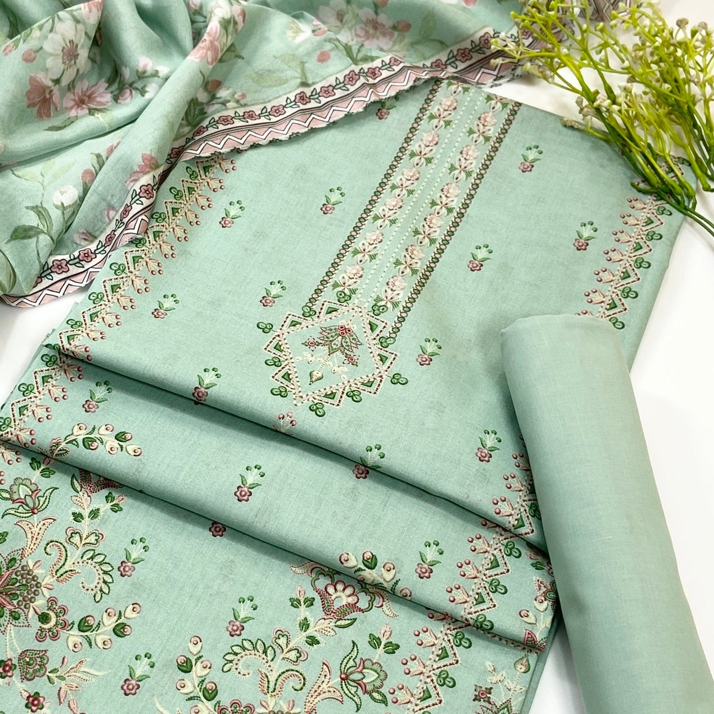 Mausummery Digital Printed Lawn 3PC