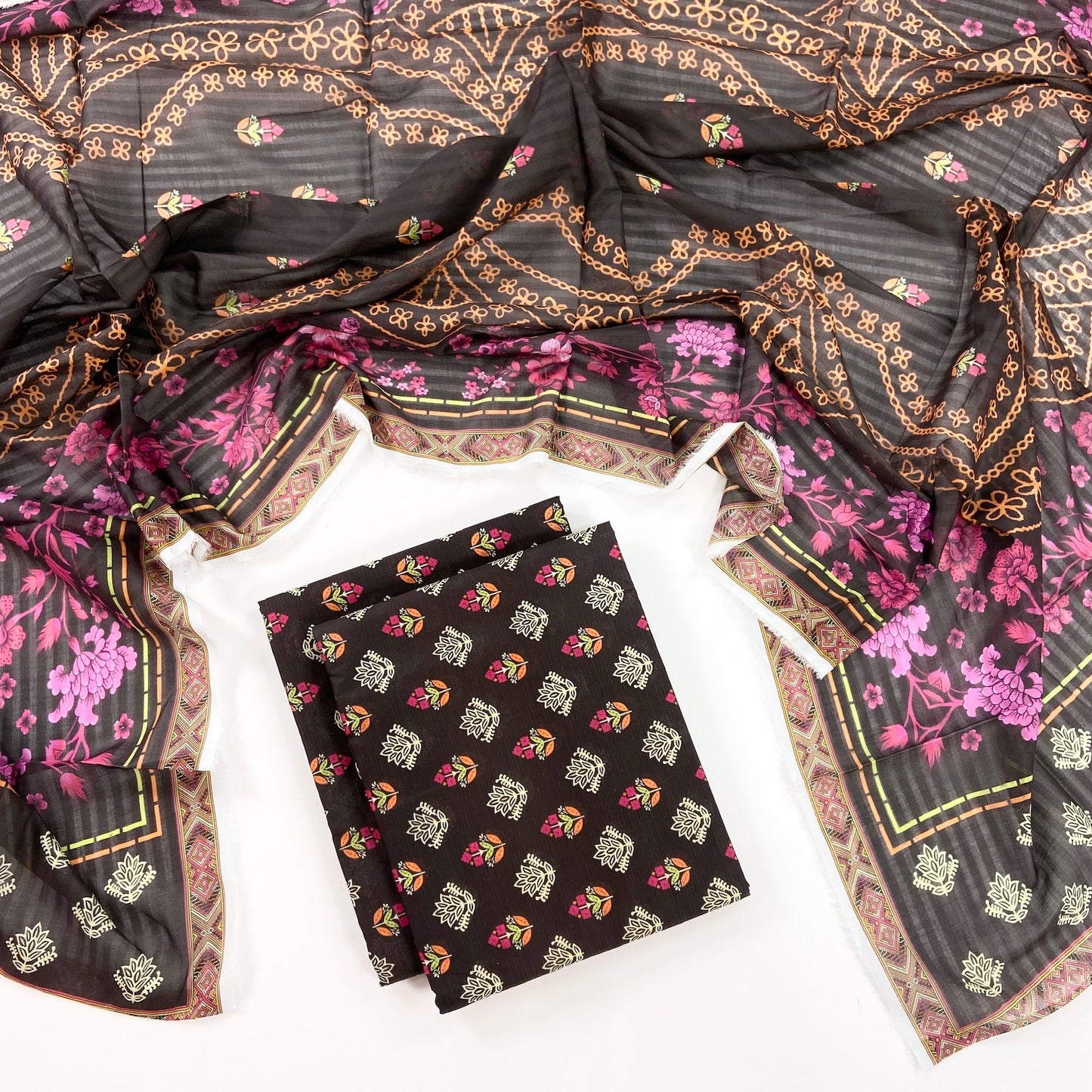 (Bundle OF 13) Flows By Almeerah