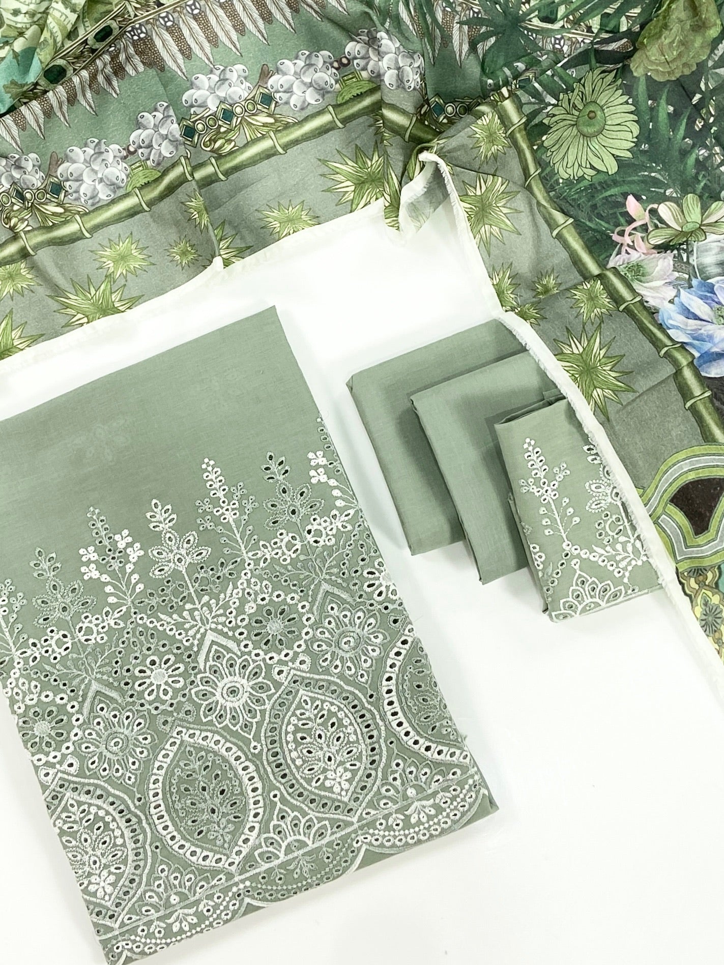 (Bundle OF 14) Image