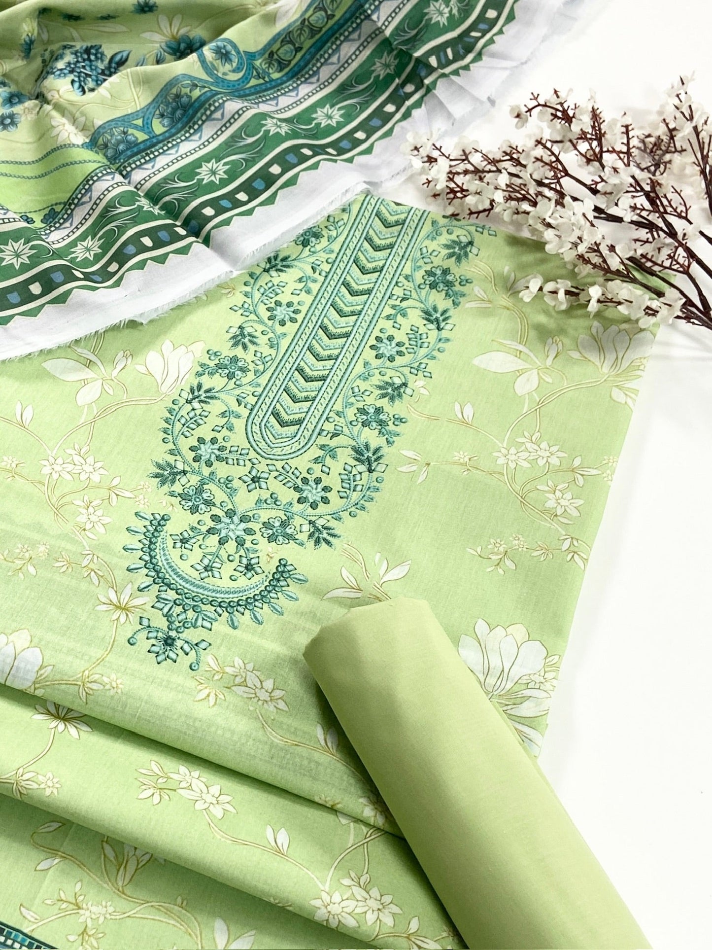 Mashaim Digital Printed Lawn 3PC