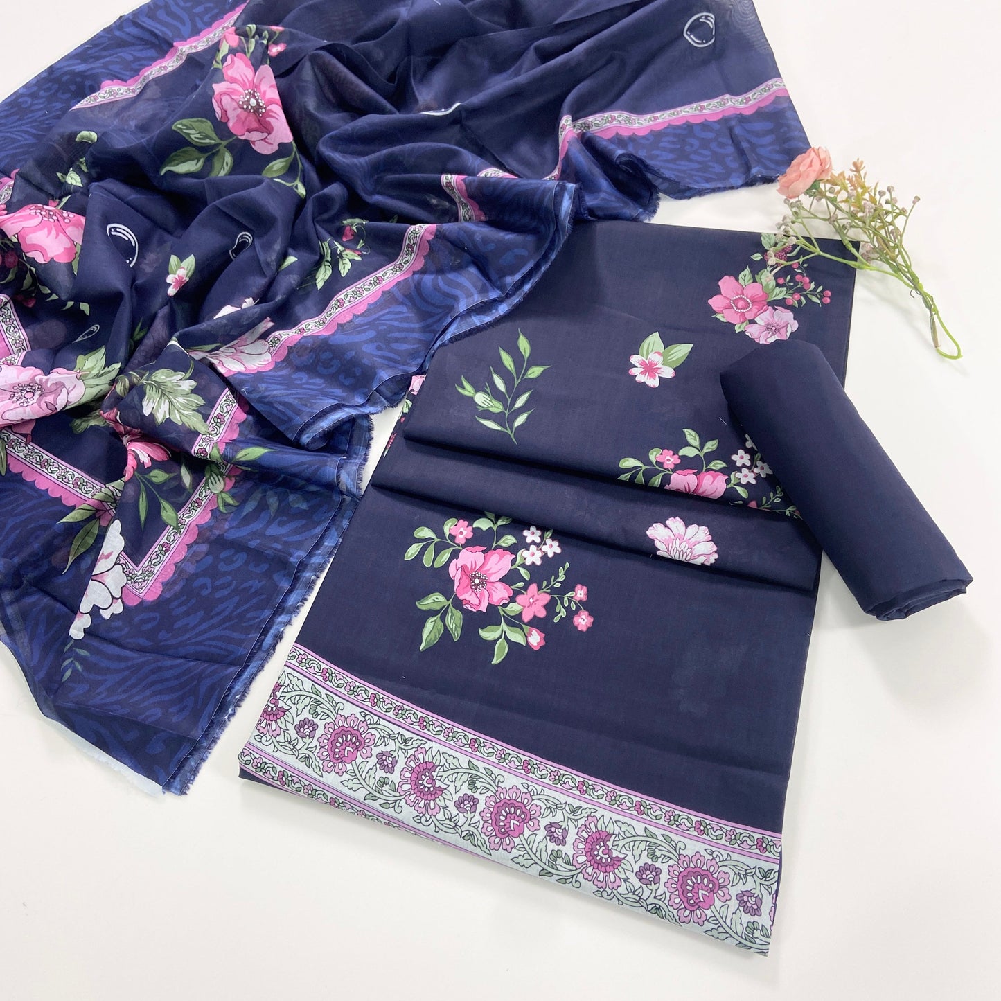 (Bundle OF 10) Riwayat By Shanaya