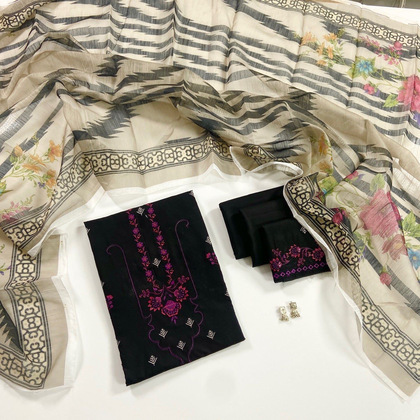(Bundle OF 07) Lakhany