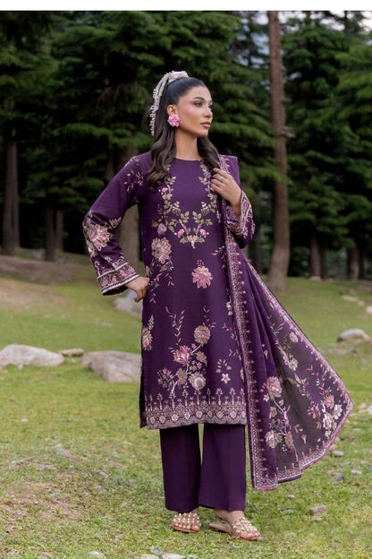 (Bundle OF 10) Riwayat By Shanaya