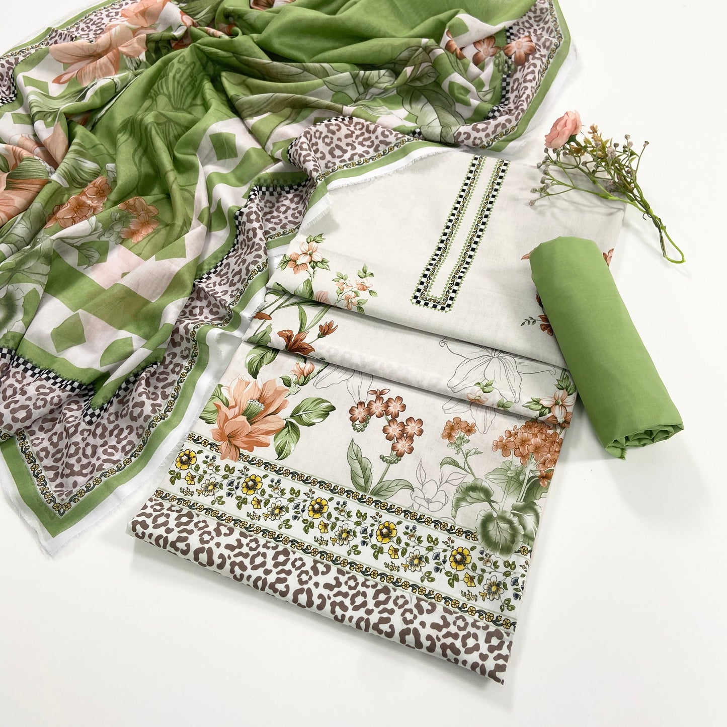 (Bundle OF 10) Riwayat By Shanaya