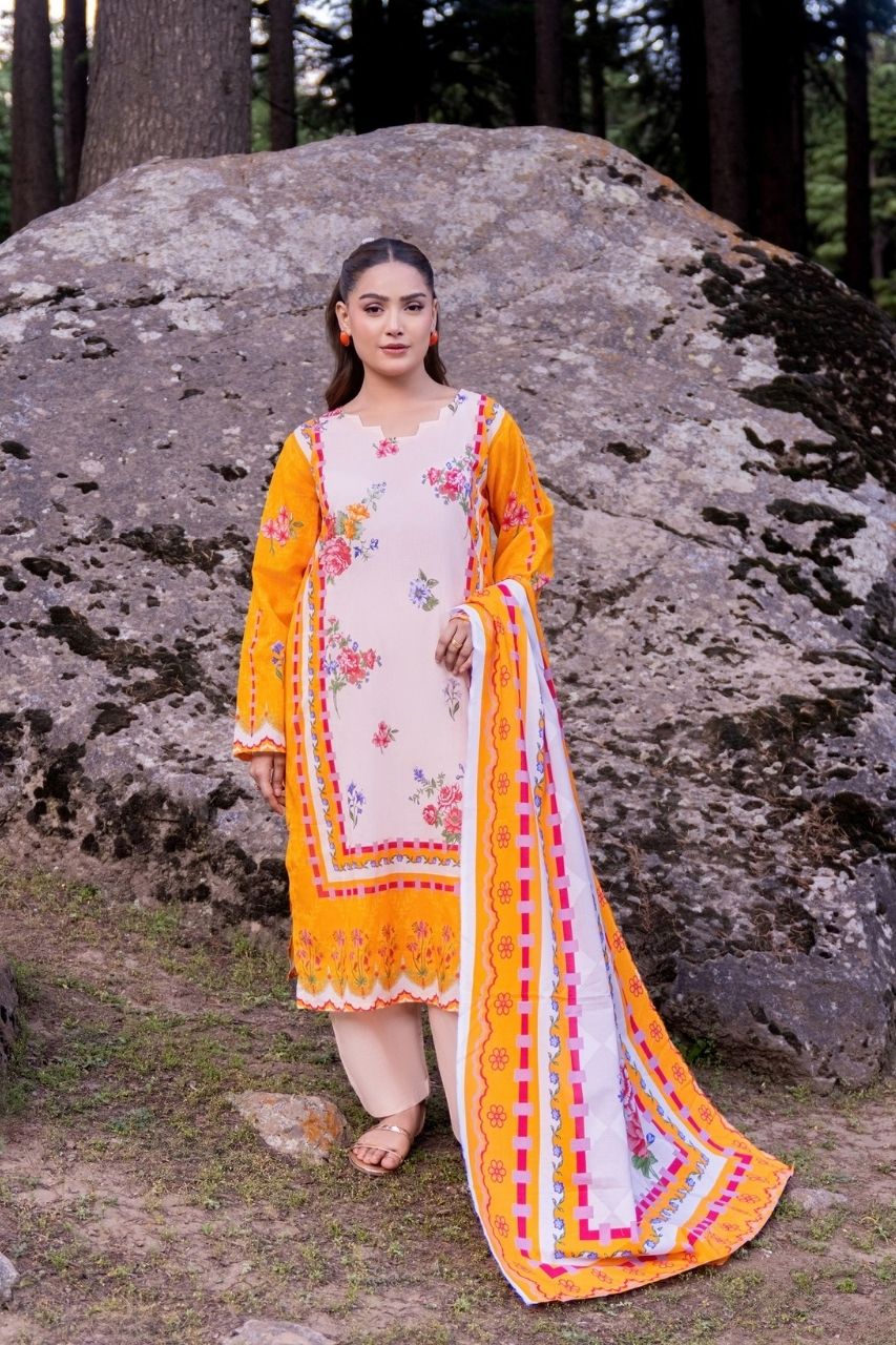 (Bundle OF 10) Riwayat By Shanaya