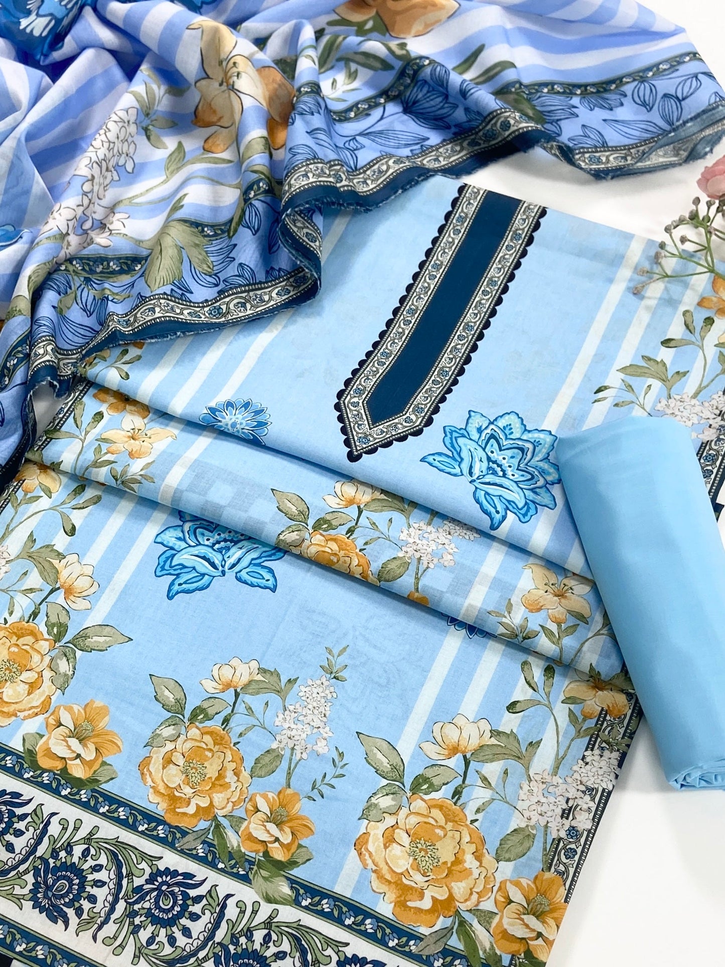 (Bundle OF 10) Riwayat By Shanaya