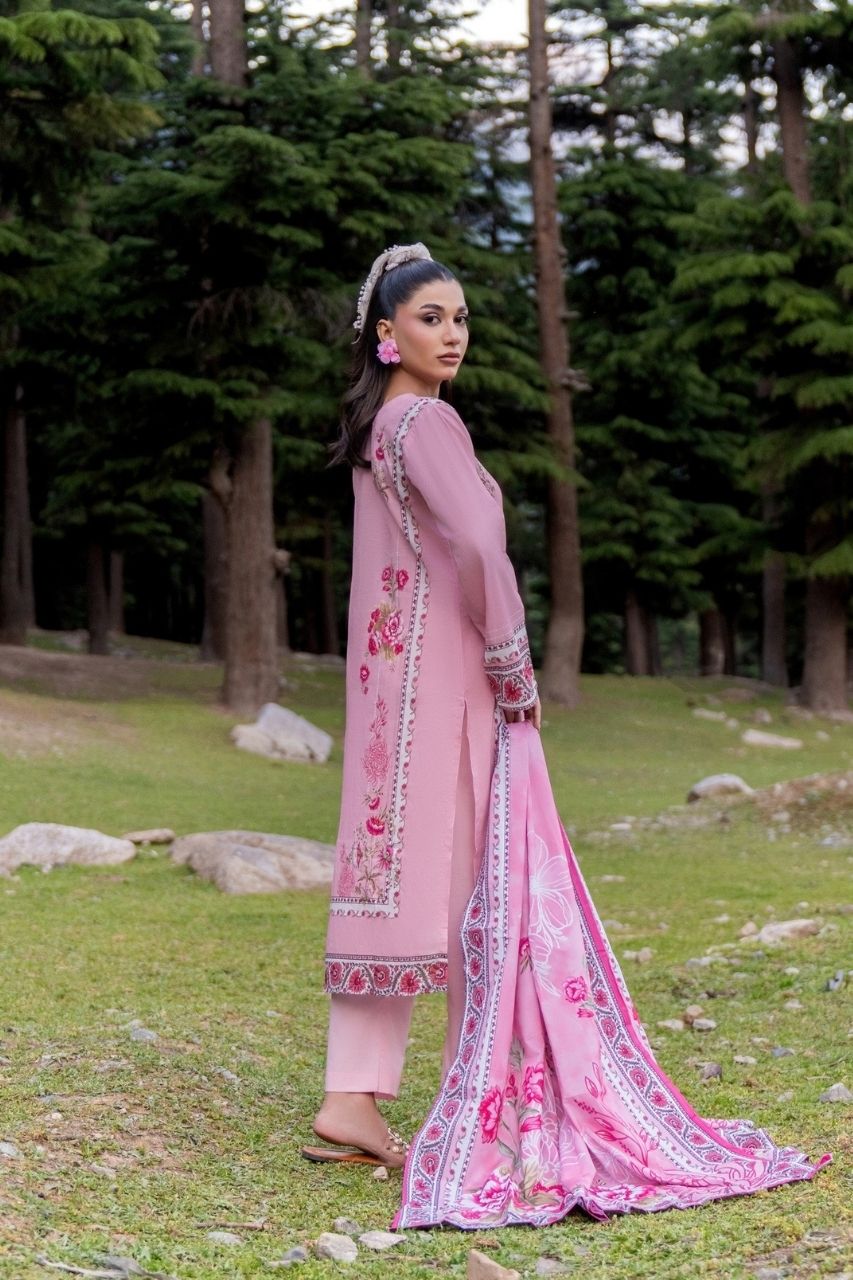 (Bundle OF 10) Riwayat By Shanaya