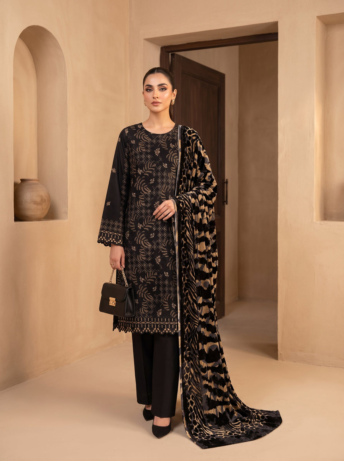Bundle OF 06 | Luxuria By Anaya Noor | Dhanak With Plachi Shawl 3PC