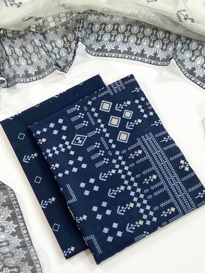 (Bundle OF 10) Basanti By Shajar Noor