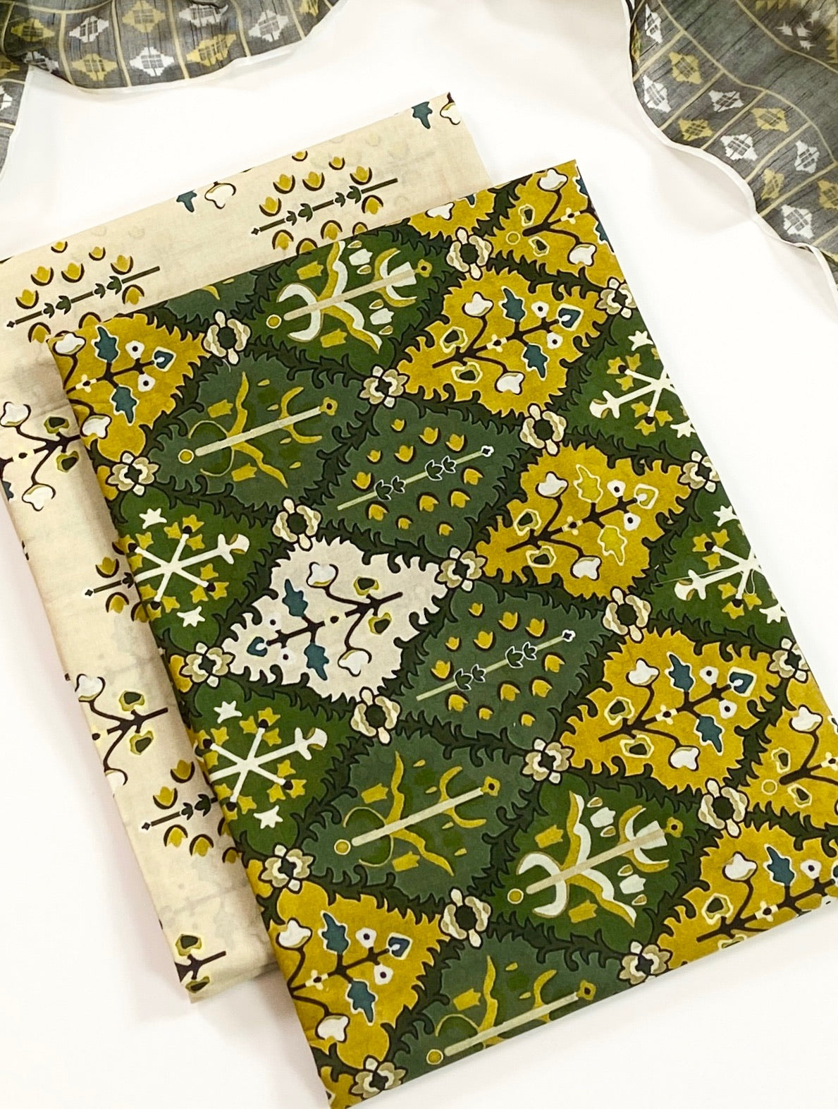 (Bundle OF 10) Basanti By Shajar Noor