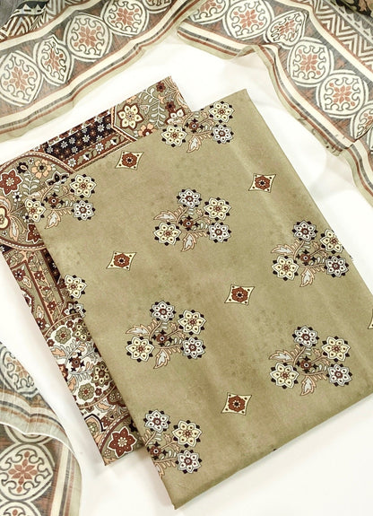(Bundle OF 10) Basanti By Shajar Noor