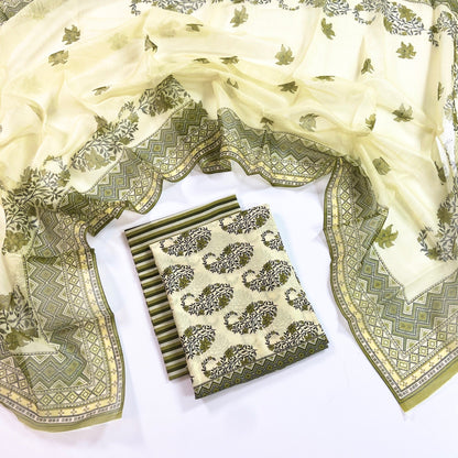 (Bundle OF 10) Basanti By Shajar Noor