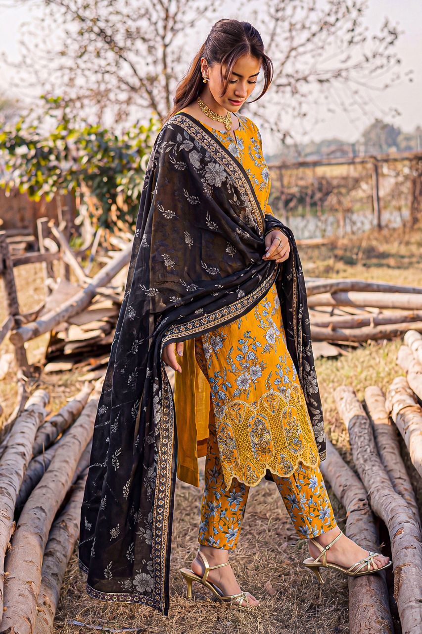 (Bundle Of 05) Rameen By Anaya Noor