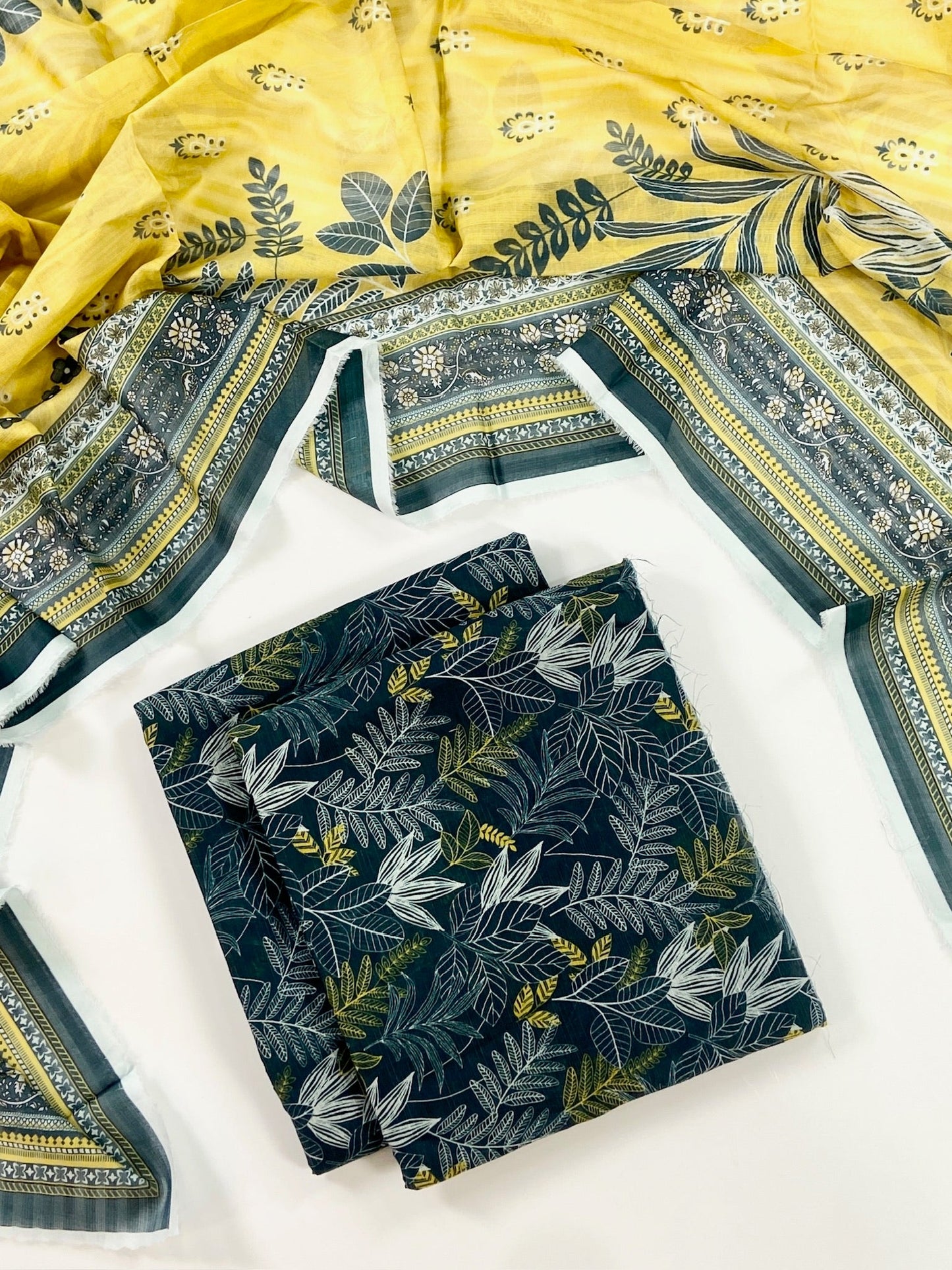 (Bundle OF 10) Flows By Almeerah