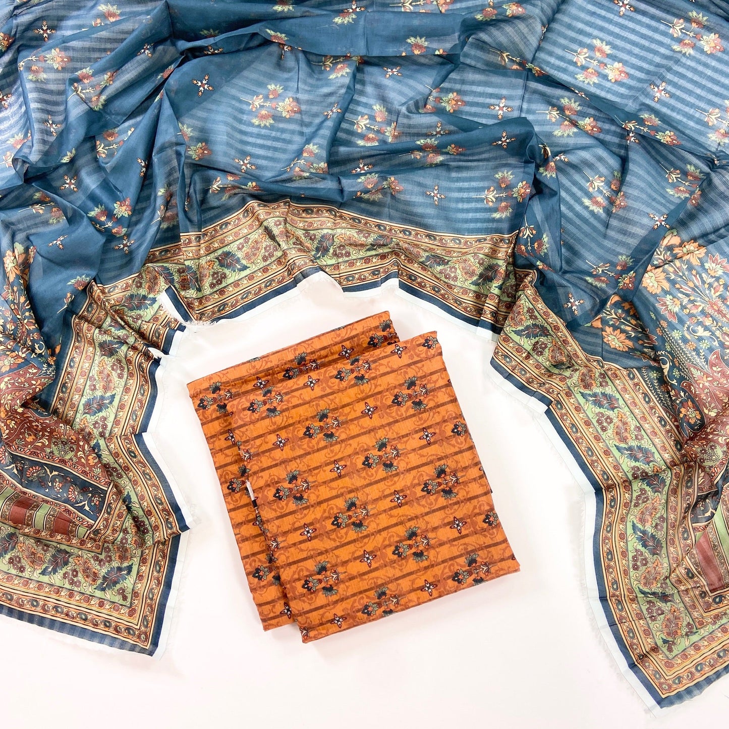 (Bundle OF 13) Flows By Almeerah