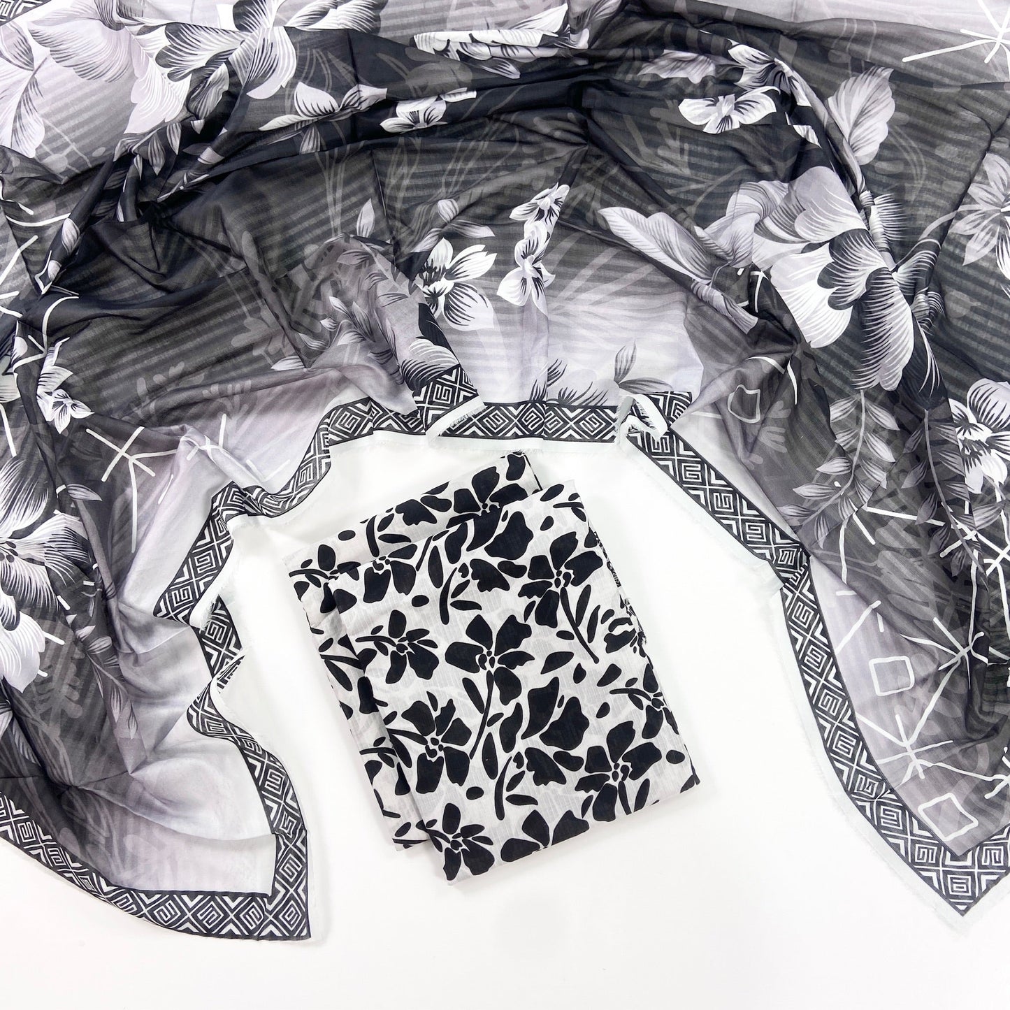 (Bundle OF 10) Petal & Paisley By Almeerah