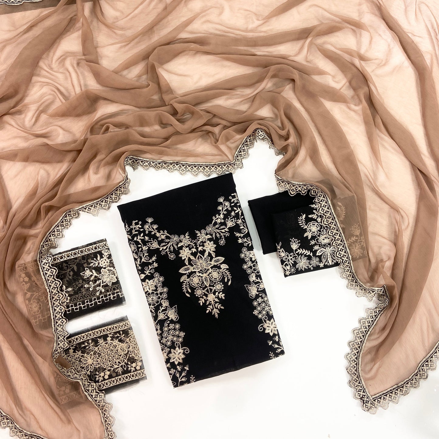 (Bundle OF 04) Zaha Khadija Shah