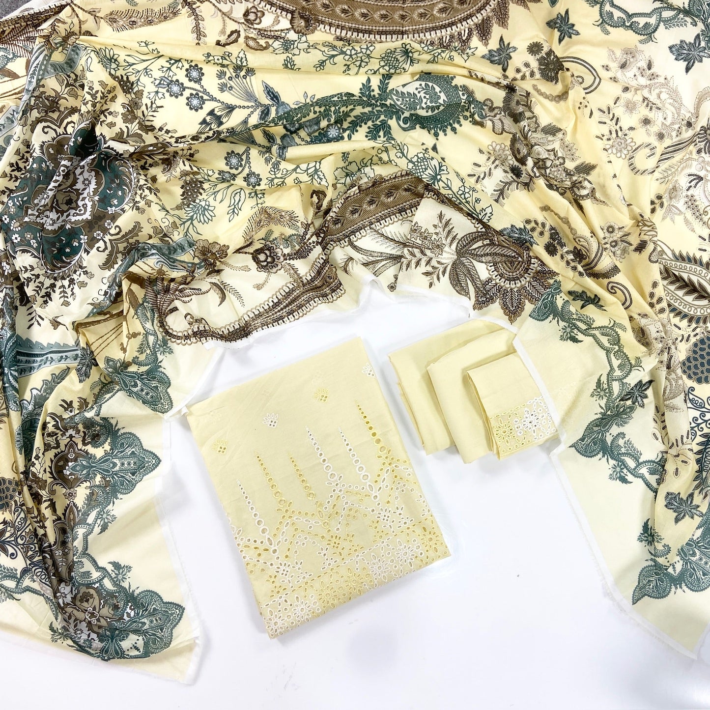 (Bundle OF 14) Image