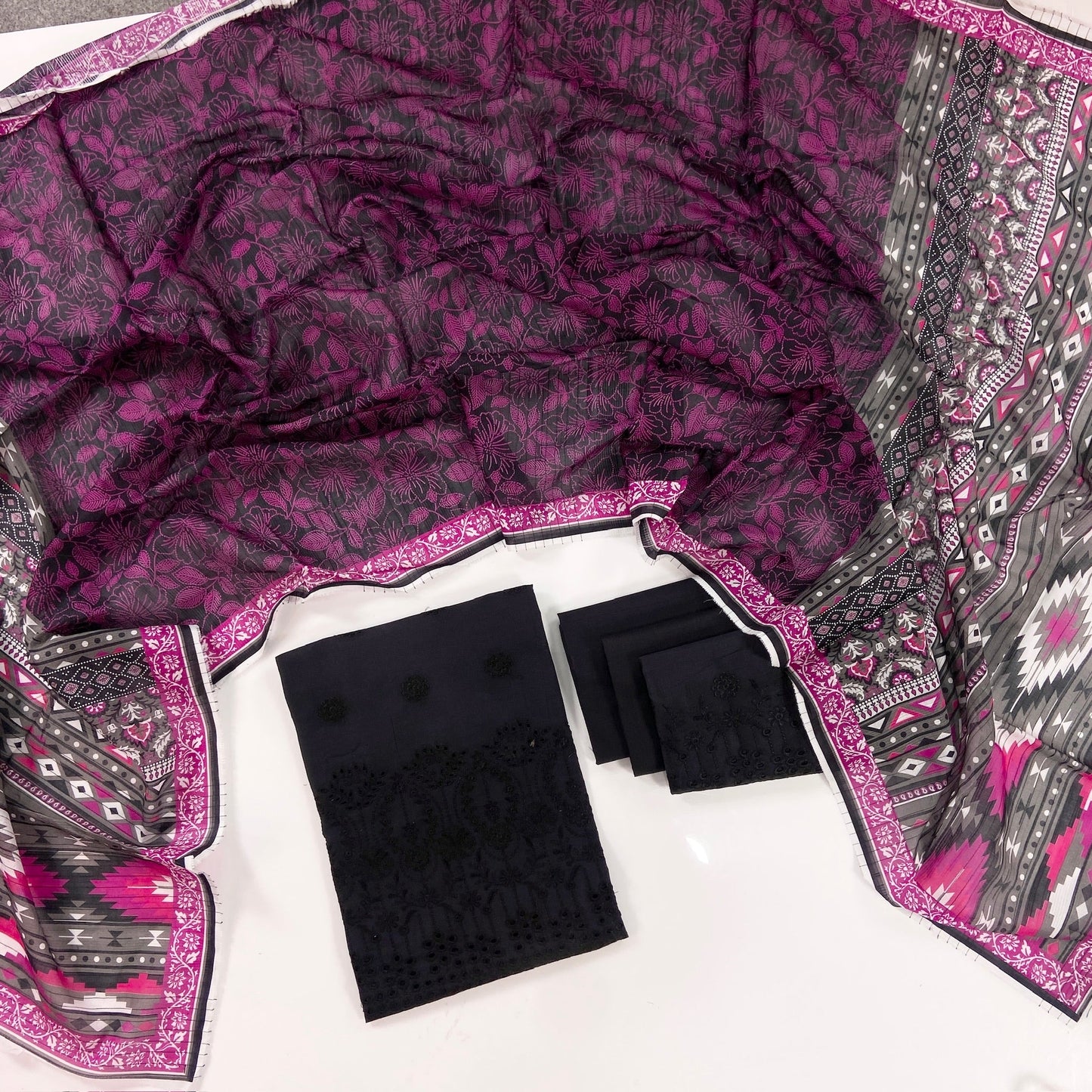 (Bundle OF 14) Image