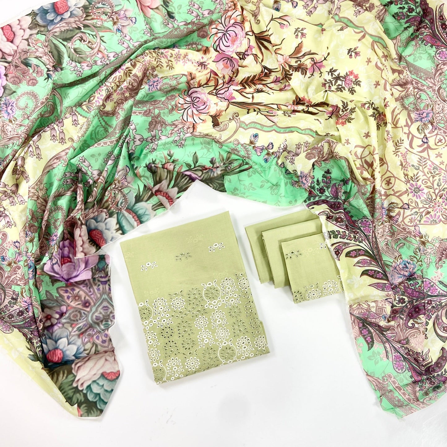 (Bundle OF 06) Image Chikenkari