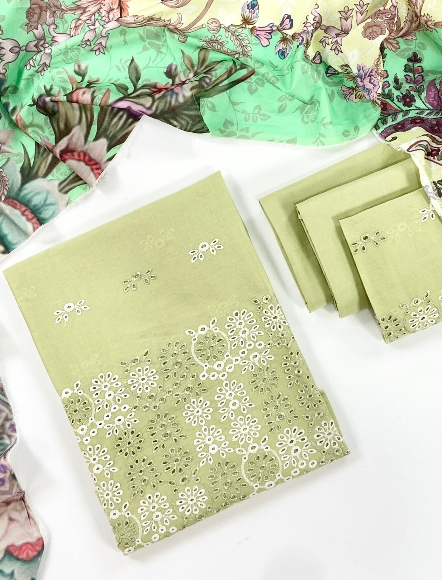 (Bundle OF 06) Image Chikenkari
