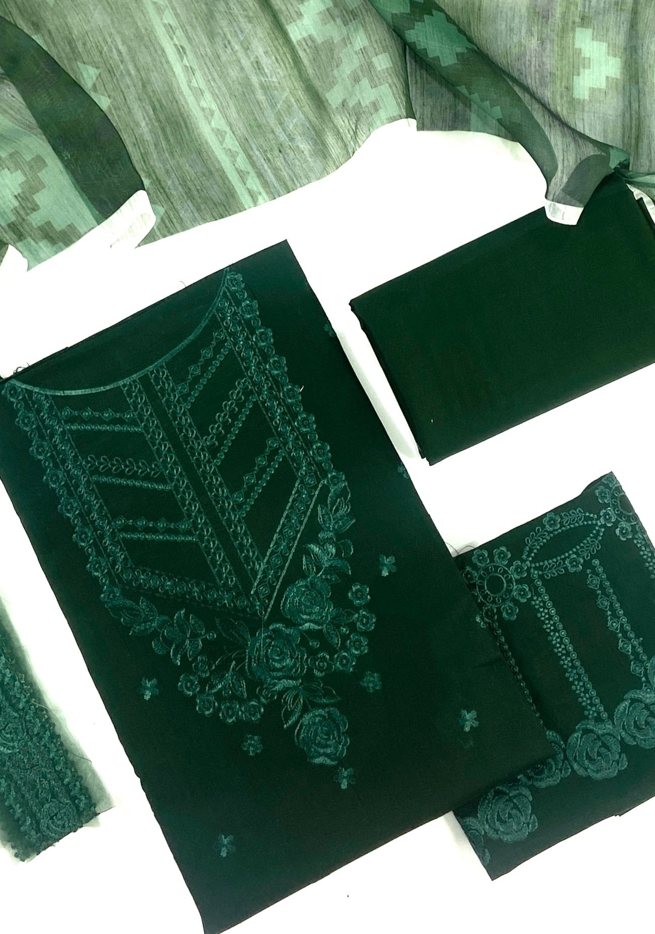 Farsha Plain Embroidered Lawn 3PC