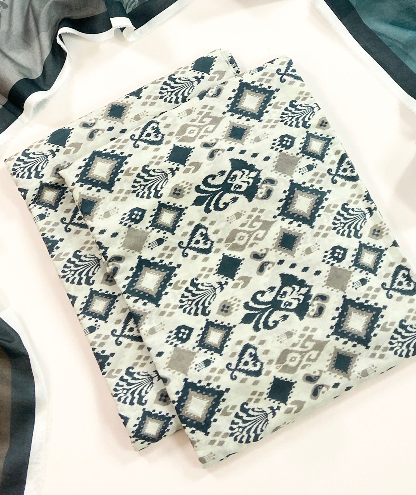 (Bundle OF 10) Bonanza Satrangi