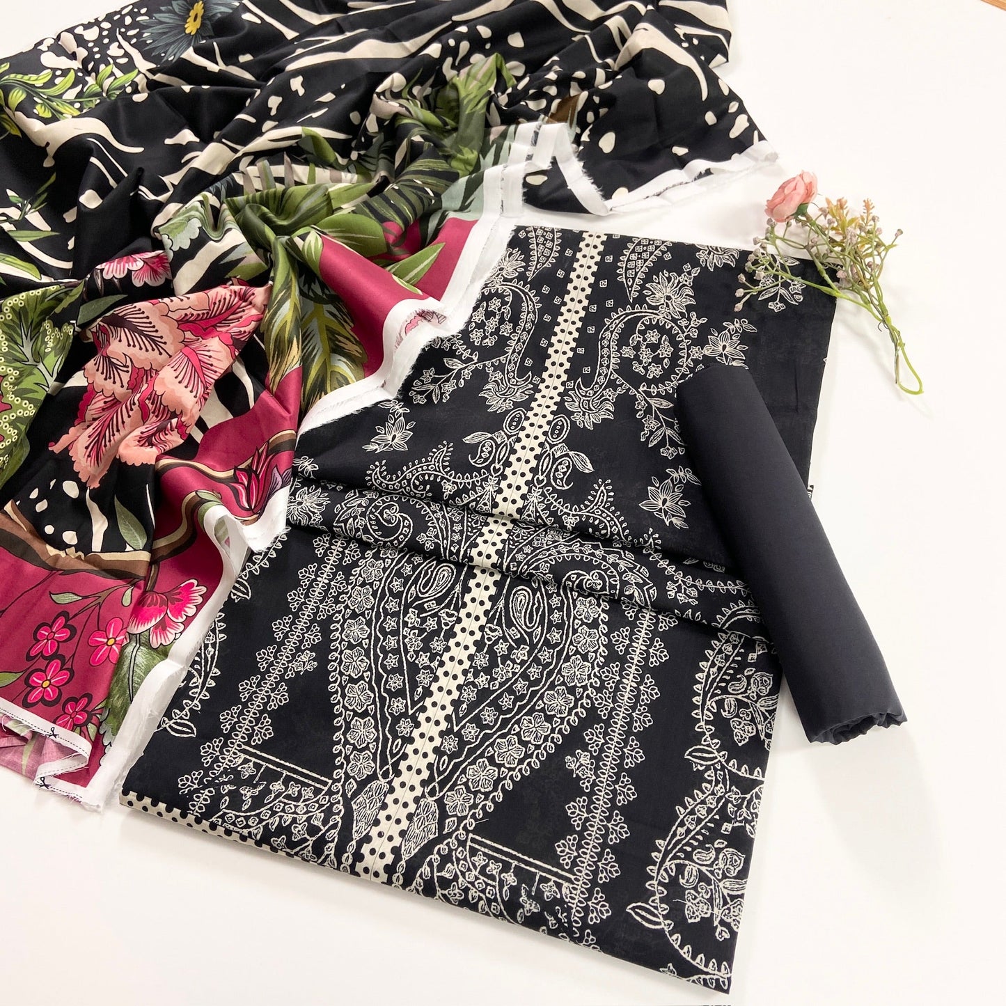 Raiha Premium Printed Lawn 3PC
