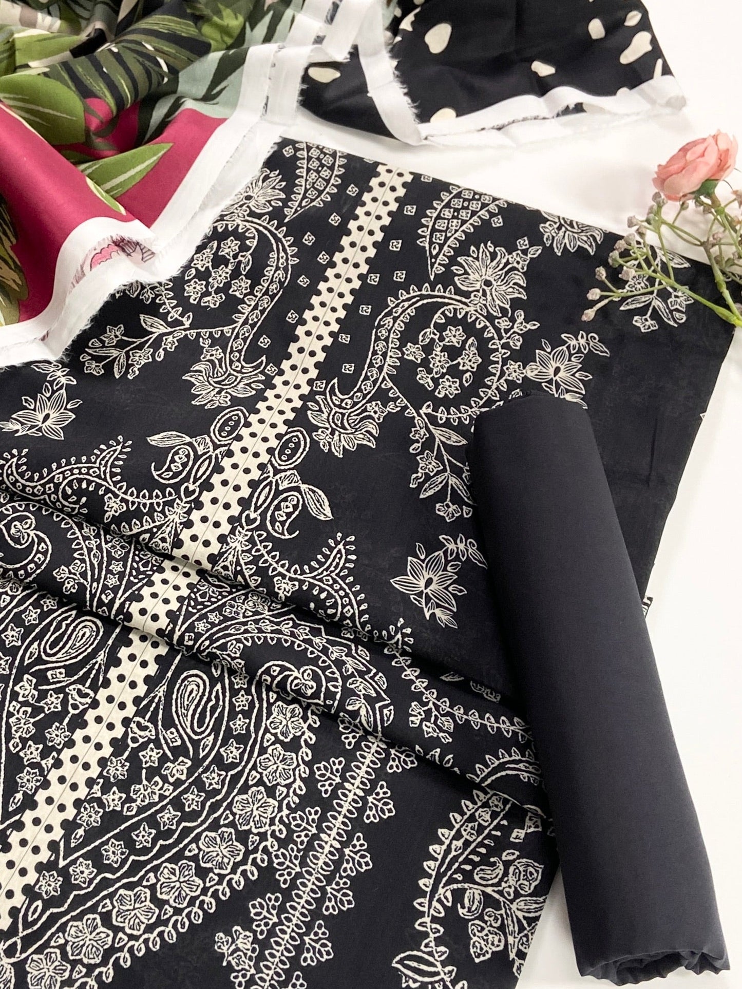 Raiha Premium Printed Lawn 3PC