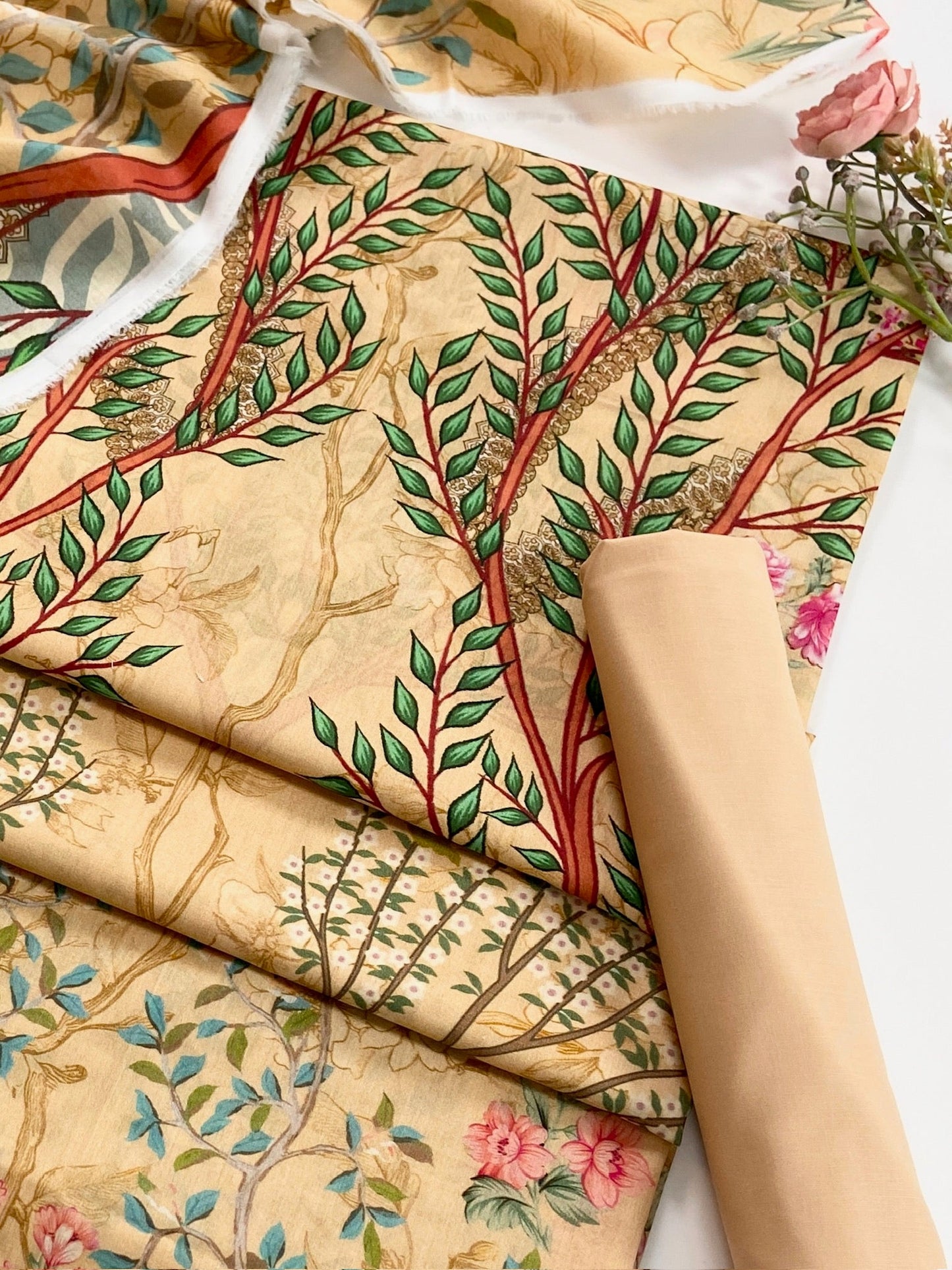 Raiha Premium Printed Lawn 3PC