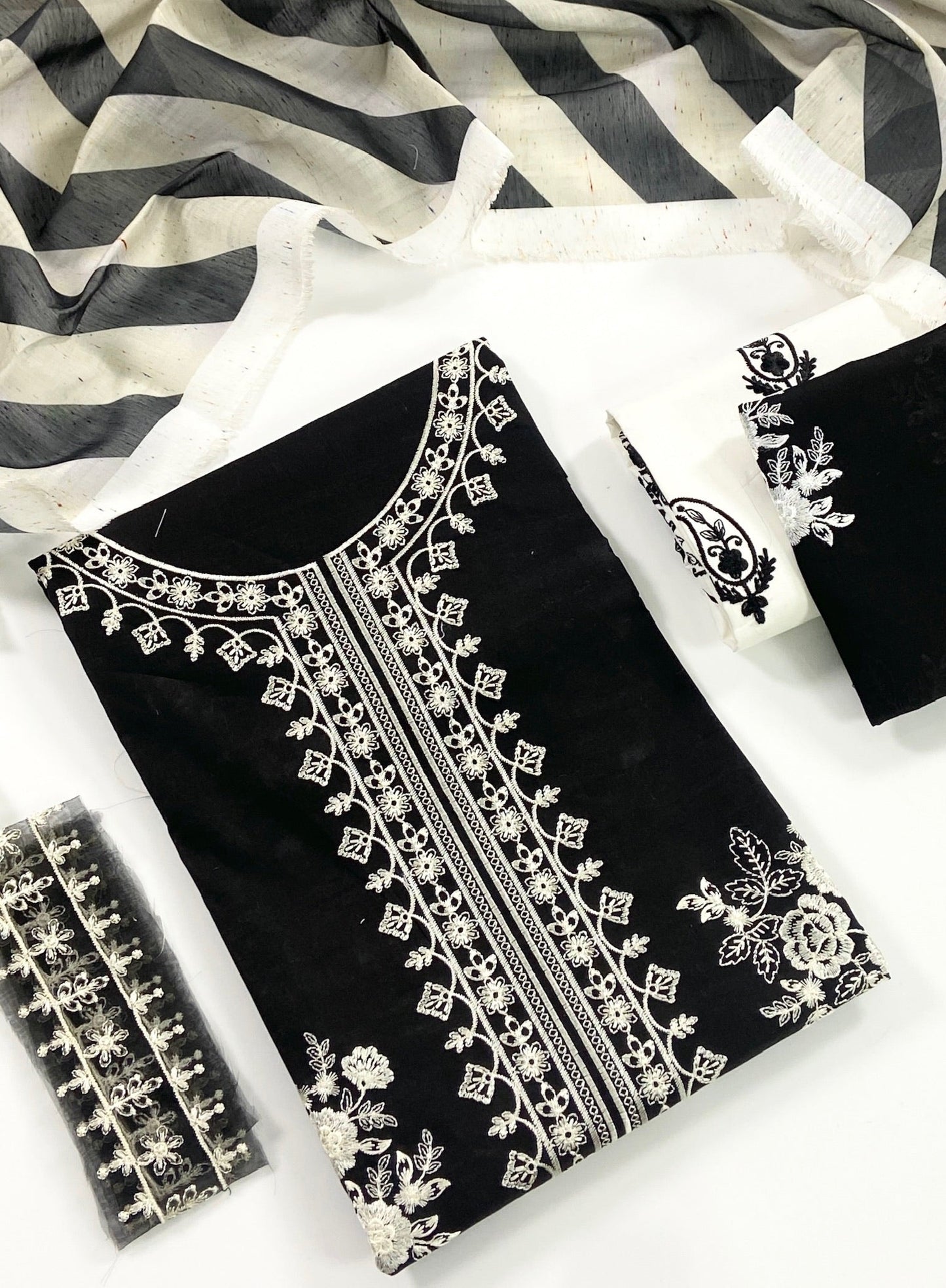 Zara Shahjahan Plain Emb Lawm 3PC