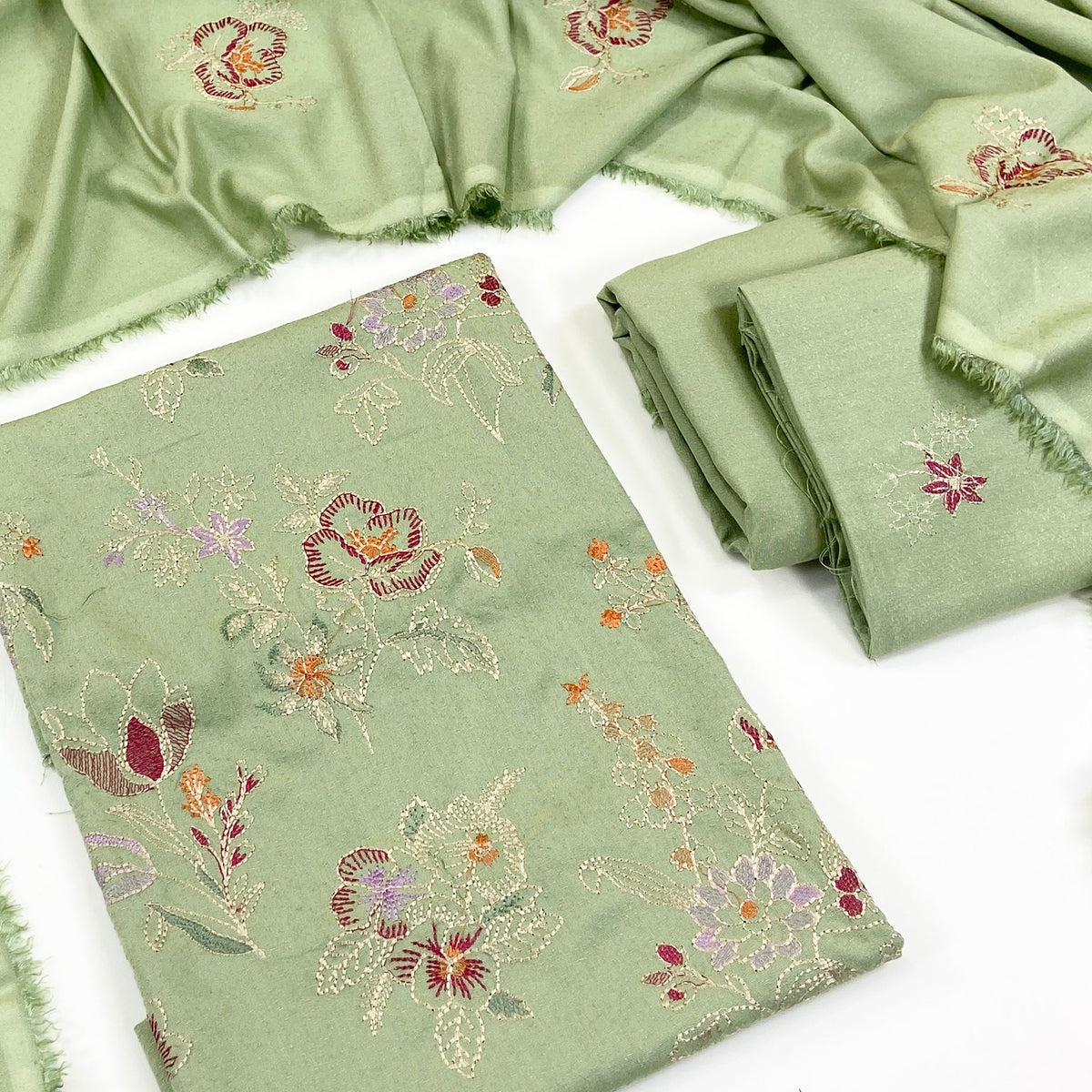 Bareeze Embroidered Karandi 3PC